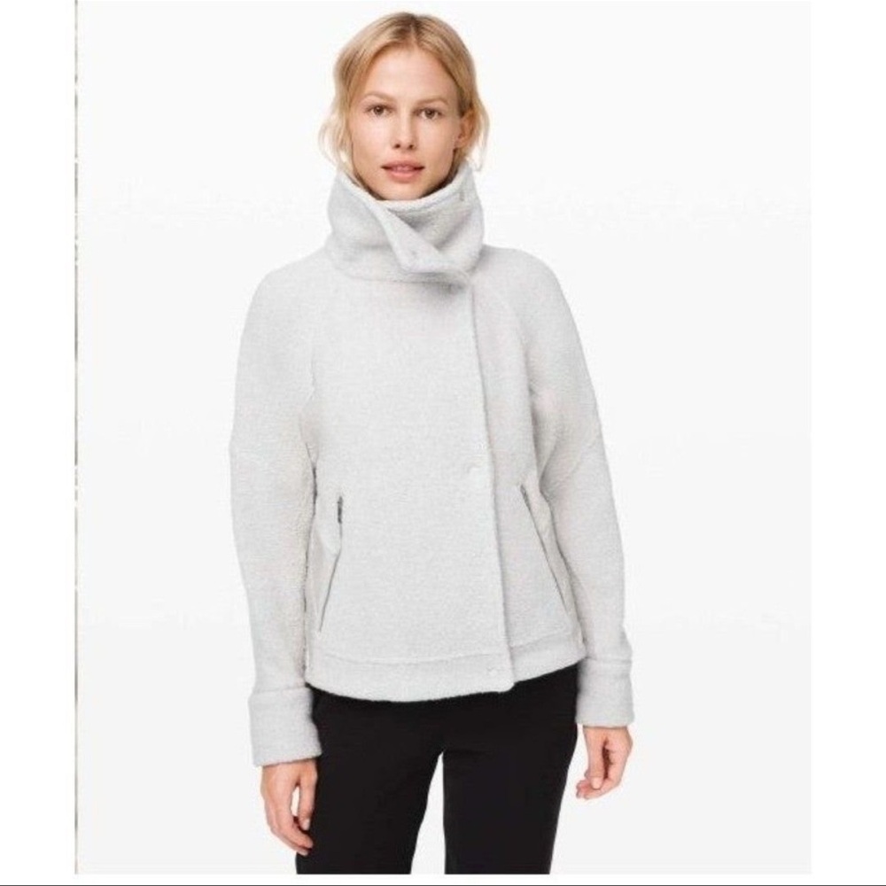 Lululemon show me the Sherpa jacket size 4